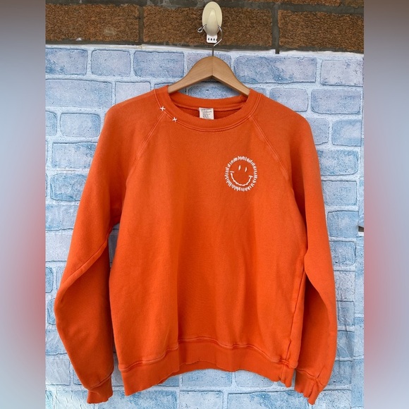 I stole my boyfriends shirt Tops - i stole my boyfriend's sweatshirt Smiley Face xx size small